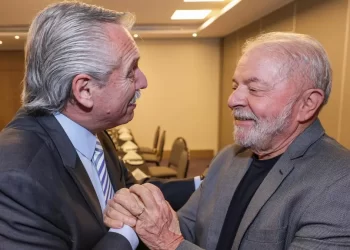 ALBERTO FERNÁNDEZ VIAJARÁ A LA ASUNCIÓN DE LULA DA SILVA