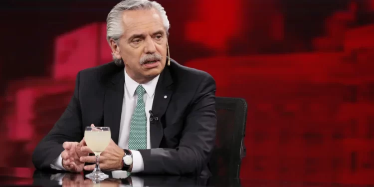 FERNÁNDEZ ASEGURÓ QUE EL FDT GANARÁ EN 2023: “PORQUE NINGÚN PUEBLO SE SUICIDA”