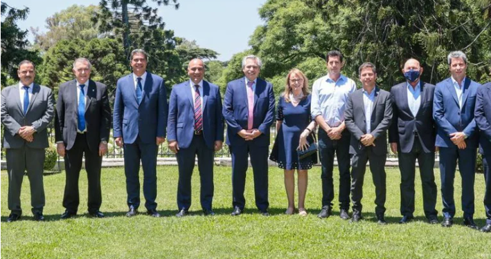 ALBERTO FERNÁNDEZ BUSCA CONTENER A LOS GOBERNADORES TRAS EL FALLO DE LA CORTE POR LA COPARTICIPACIÓN