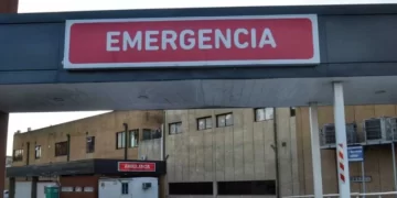 UNA MADRE Y SU HIJO FUERON ATROPELLADOS Y TERMINARON HOSPITALIZADOS