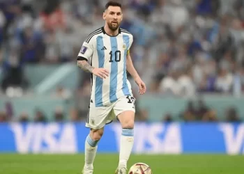 LA SELECCIÓN ARGENTINA JUGARÁ CON LA CAMISETA TITULAR LA FINAL ANTE FRANCIA