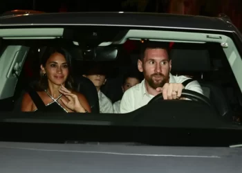 MESSI ASISTIÓ AL CUMPLEAÑOS DE 15 DE SU SOBRINA Y REVOLUCIONÓ ROSARIO