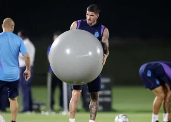 QATAR 2022: DE PAUL TRABAJÓ DIFERENCIADO Y ABRIÓ INTERROGANTES DE CARA A PAÍSES BAJOS