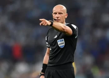 SZYMON MARCINIAK, EL ÁRBITRO DE LA GRAN FINAL ENTRE ARGENTINA Y FRANCIA