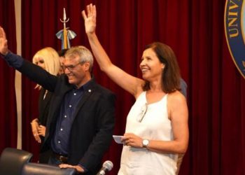 VEGA FUE REELECTO COMO RECTOR DE LA UNS POR AMPLIO MARGEN