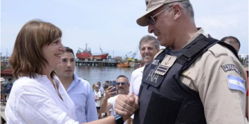 PATRICIA BULLRICH PROPUSO MODIFICAR LA LEY Y UTILIZAR AL EJERCITO PARA COMBATIR LA INSEGURIDAD EN ROSARIO