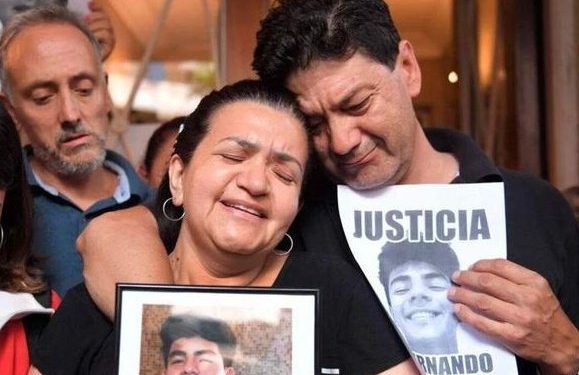 «NO LES CREO NADA», DIJO LA MAMÁ DE BÁEZ SOSA A LOS RUGBIERS