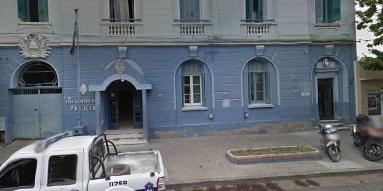 ATROPELLÓ Y MATÓ A UNA MUJER, LO BUSCAN INTENSAMENTE