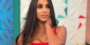 LA LUJOSA CAMIONETA QUE SE COMPRÓ CINTHIA FERNÁNDEZ