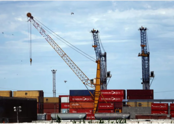 EL PUERTO DE ROSARIO ESTÁ PARALIZADO HACE UN MES POR UNA MEDIDA SINDICAL