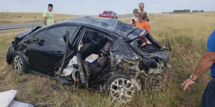 VARIOS HERIDOS EN EL CHOQUE ENTRE DOS AUTOS REGISTRADO EN LA RUTA 3