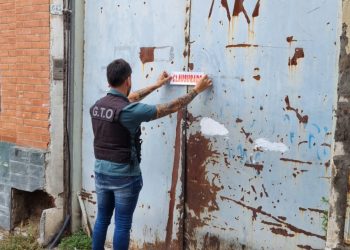 POLICÍA INSPECCIONÓ Y CLAUSURÓ 3 PENSIONES