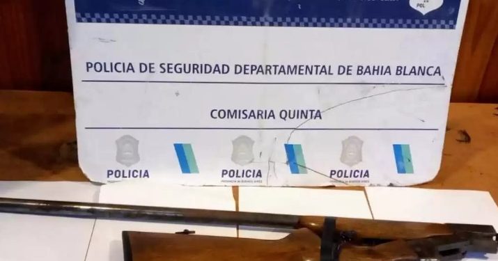 LE APUNTÓ CON UNA ESCOPETA EN LA CABEZA A SU MUJER LUEGO DE DISCUTIR