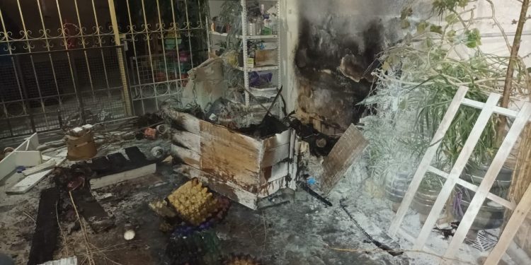 INCENDIO EN MITRE AL 1300