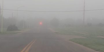 DESDE LEJOS NO SE VE: LA CIUDAD DESPERTÓ CON MUCHA NIEBLA