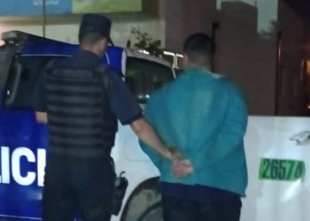 UN VECINO LOS VIO ROBANDO MATERIALES DE UNA OBRA EN CONSTRUCCIÓN Y LOS DENUNCIÓ