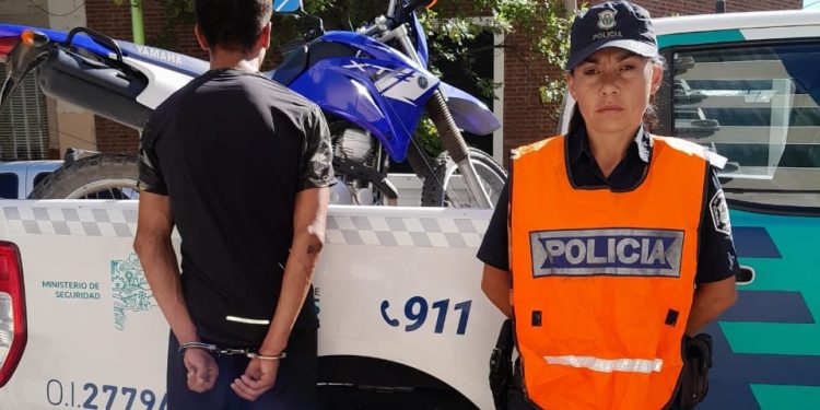 DETENIDO POR ROBAR UNA MOTO EN PLENO CENTRO