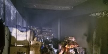 INCENDIO EN UNA DISTRIBUIDORA DE CALLE BRASIL 240