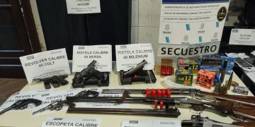 CAYÓ UNA PAREJA CON 50 KILOS DE DROGA, ARMAS Y DINERO