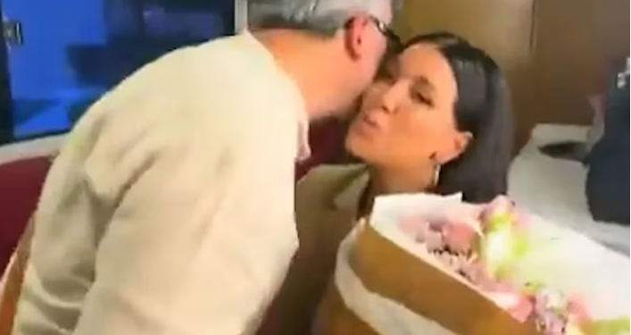 DONATO DE SANTIS LE DIO LA BIENVENIDA A WANDA NARA A MASTECHEF CON UN DETALLE MUY ESPECIAL