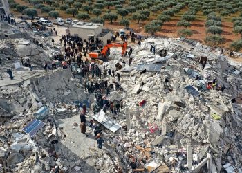 SON MÁS DE 24 MIL LOS MUERTOS EN TURQUÍA Y SIRIA