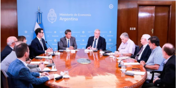 EL GOBIERNO ACORDÓ CON LOS COLEGIOS PRIVADOS PONER UN TOPE A LAS CUOTAS