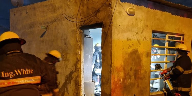 INCENDIO EN UNA VIVIENDA DE MAIZTEGUI AL 2200