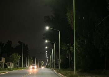 NUEVOS BARRIOS SUMAN ILUMINACIÓN CON TECNOLOGÍA LED