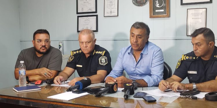 APARICIO: «TIENE QUE VER CON EL TEMA DE LAS BARRAS»