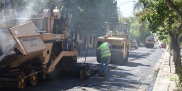 EL MUNICIPIO AVANZA CON LA PAVIMENTACIÓN EN BARRIOS Y MACROCENTRO