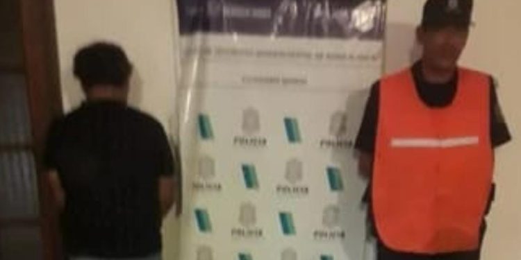 ARRESTADO POR INTENTAR ENTRAR POR LA FUERZA A LA CASA DE SU EX