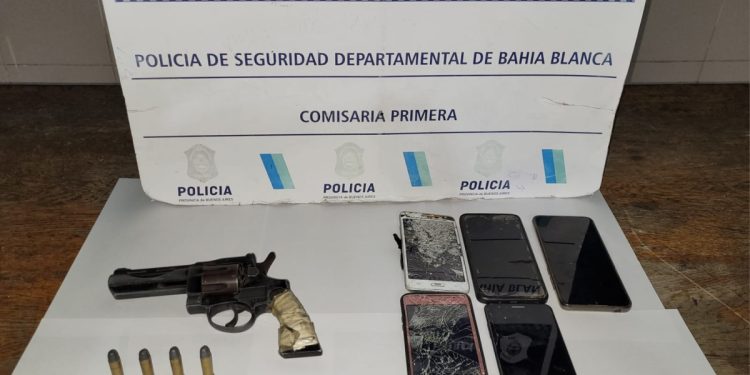QUEDARON DETENIDAS LAS DOS PERSONAS VINCULADAS A LOS HECHOS DE VIOLENCIA OCURRIDOS TRAS EL CRIMEN DE VILLA MITRE