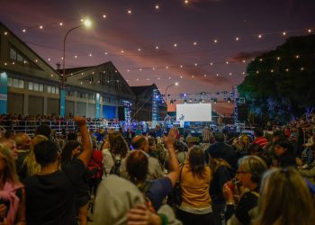 ÚLTIMA NOCHE A PURO CARNAVAL EN EL PUERTO