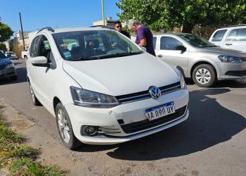 UN AUTO Y UNA MOTO COLISIONARON EN 9 DE JULIO Y BLANDENGUES