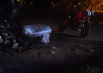 DOS MOTOS IMPACTARON ENTRE SÍ EN LA RUTA 3, ENTRE AV. COLÓN Y BELISARIO ROLDÁN