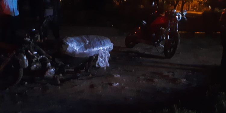 DOS MOTOS IMPACTARON ENTRE SÍ EN LA RUTA 3, ENTRE AV. COLÓN Y BELISARIO ROLDÁN