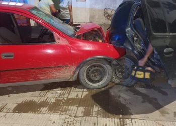 ALCOHOLIZADO CHOCÓ CONTRA UN AUTO ESTACIONADO