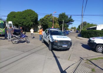 MOTOCICLISTA HOSPITALIZADA LUEGO DE UN ACCIDENTE