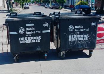 CONTENEDORES DE RESIDUOS EN VILLA MITRE