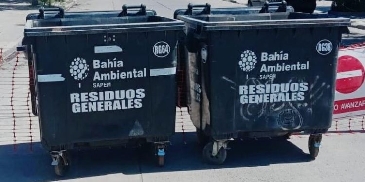 CONTENEDORES DE RESIDUOS EN VILLA MITRE