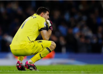 LA SORPRENDENTE DECISIÓN QUE HABRÍA TOMADO EL ASTON VILLA CON DIBU MARTÍNEZ Y LA FORTUNA QUE ESTÁ EN DANZA