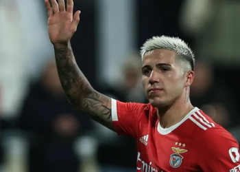 OFICIAL: BENFICA CONFIRMÓ LA VENTA DE ENZO FERNÁNDEZ AL CHELSEA EN 121 MILLONES DE EUROS