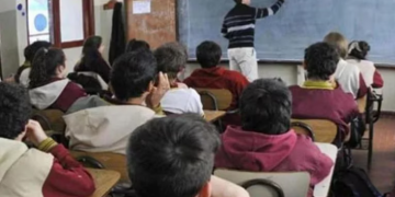 ZURITA: «NO ESTAMOS DE ACUERDO CON UN TOPE EN CUANTO TODAVÍA NO SE ARREGLARON LAS PARITARIAS»