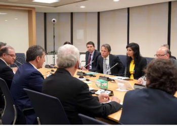 UNA COMITIVA DEL FMI LLEGÓ A BUENOS AIRES PARA NEGOCIAR CON EL GOBIERNO EL PRÓXIMO DESEMBOLSO