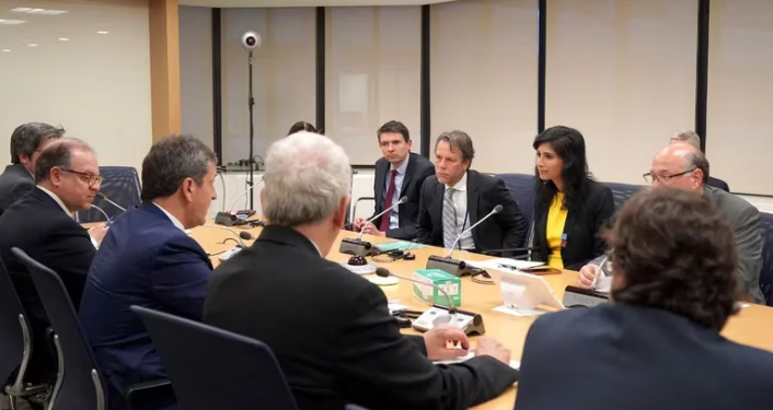 UNA COMITIVA DEL FMI LLEGÓ A BUENOS AIRES PARA NEGOCIAR CON EL GOBIERNO EL PRÓXIMO DESEMBOLSO