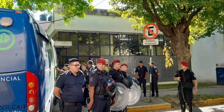 A JUICIO POR ASOCIACIÓN ILÍCITA, EXTORSIÓN Y AMENAZAS