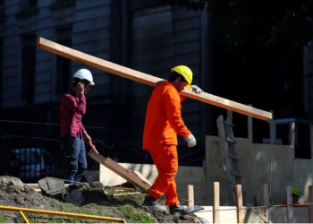 LOS SALARIOS AVANZARON 6,7% EN NOVIEMBRE Y SUPERARON LA INFLACIÓN