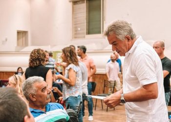 GAY ENCABEZÓ LA REUNIÓN DE GABINETE CON VECINOS