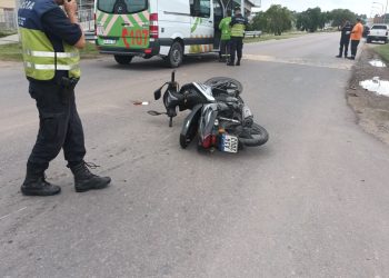MOTOCICLISTA CON FUERTE TRAUMATISMO TRAS UN ACCIDENTE