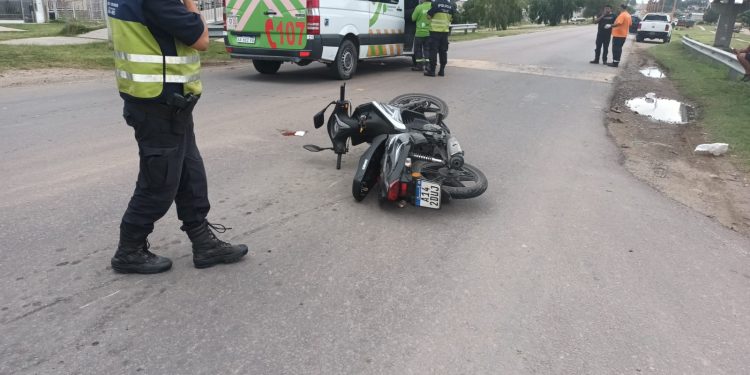 MOTOCICLISTA CON FUERTE TRAUMATISMO TRAS UN ACCIDENTE